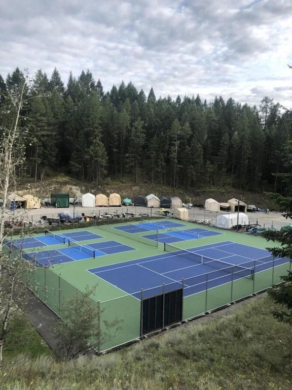 אינברמיר Akiskinook At Windermere Lake - Private Beach Access - New Pool And Hot Tub Now Open! מראה חיצוני תמונה